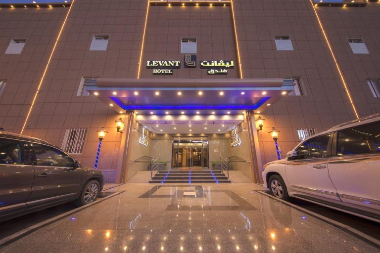 فندق بارك ان العزيزية قطر