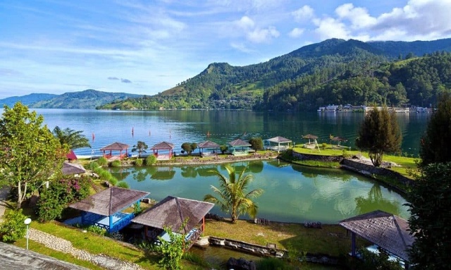 اجمل المعالم السياحية في مدينة ميدان في جزيرة سومطرة اندونيسيا Tourism-in-Sumatra-Indonesia